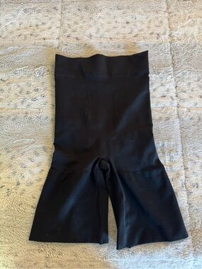 Victoria's Secret Black SlimStastic High-Waist Thigh Shaper